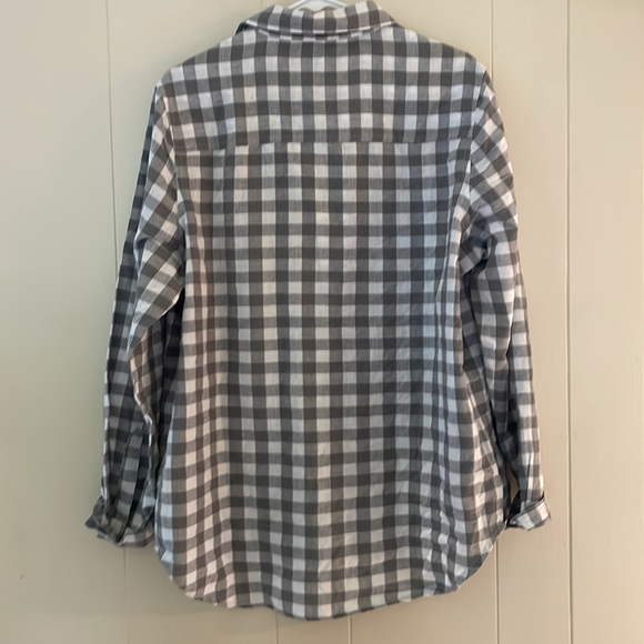 3/$15 NWT checkered shirt - Picture 4 of 5